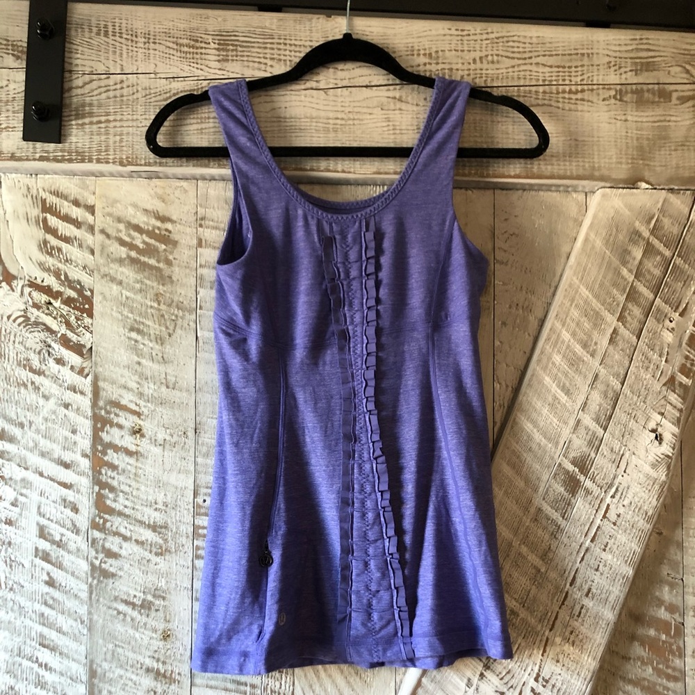Lululemon tank